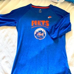 Half sleeve T-shirt